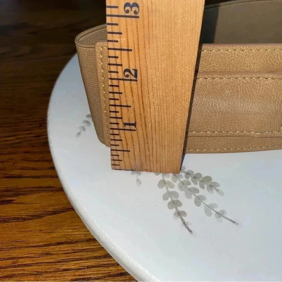 CAMEL Stretch Belt S/M Brass Color Buckle Nice - Picture 4 of 5